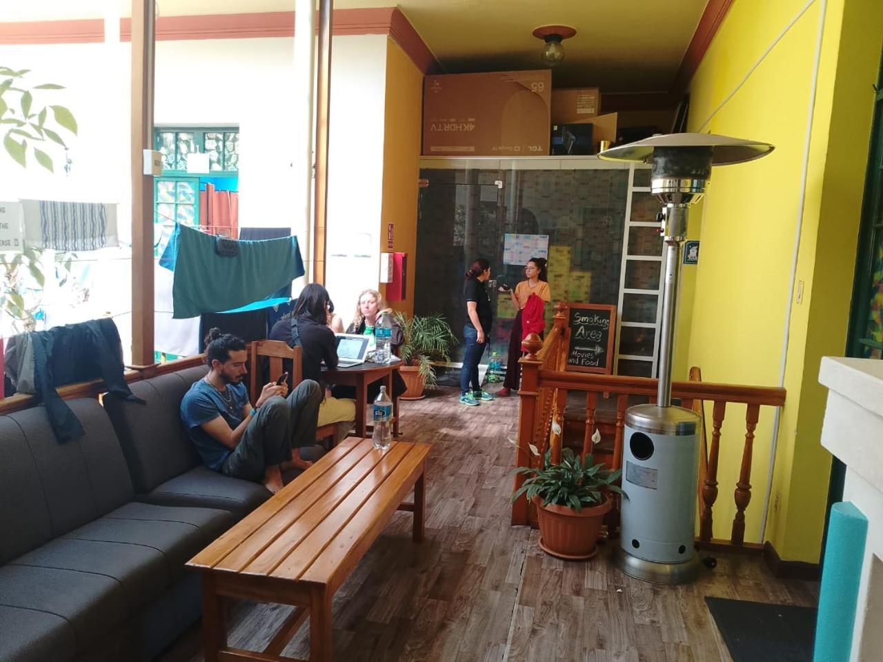 Saint Peter'S Llama Hostal La Paz Exteriör bild